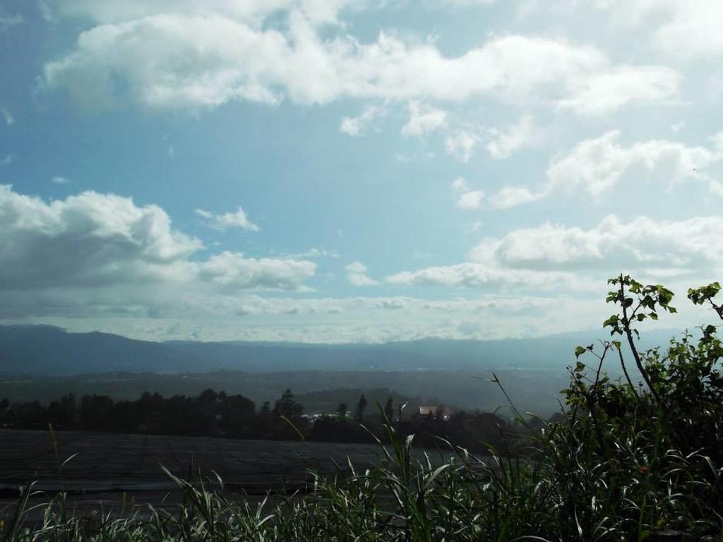 Hotel Las Fresas Del Volcan Poas Sabana Redonda Exterior foto